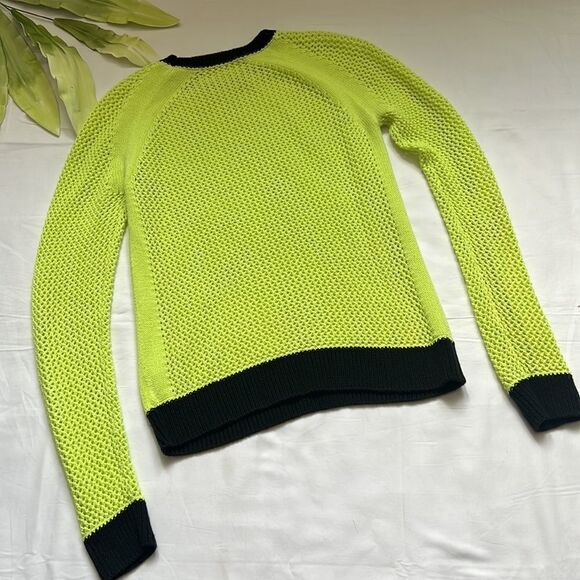 ⭐️MICHAEL Kors Neon Yellow Sweater with Black Trim⭐️ - Picture 10 of 13